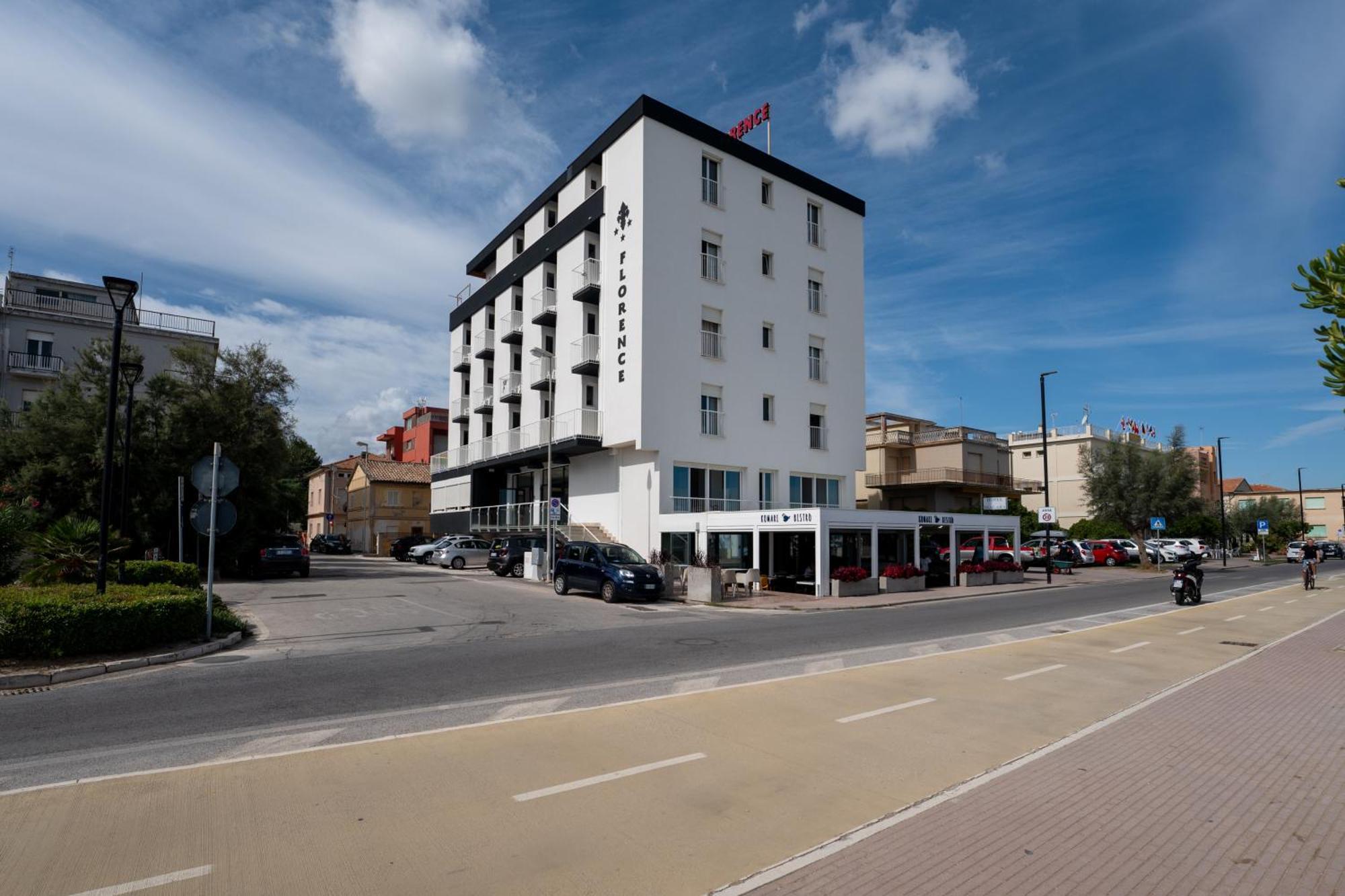 Hotel Florence Marotta Exterior foto