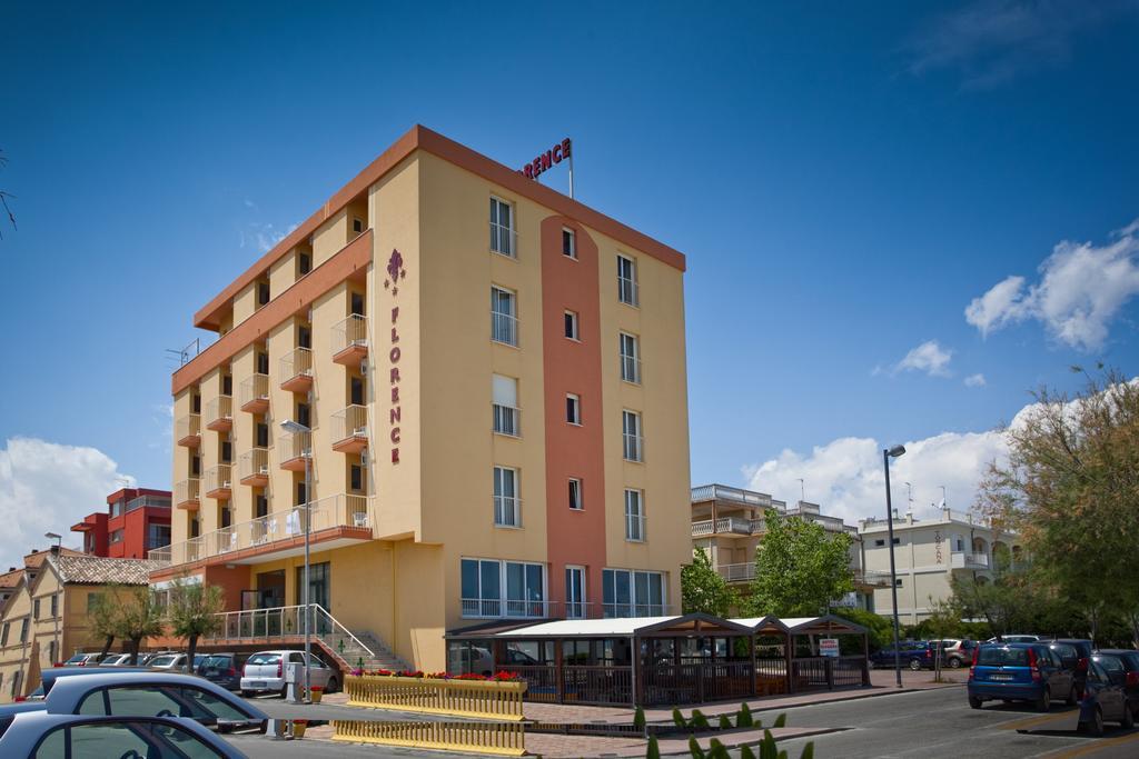 Hotel Florence Marotta Exterior foto